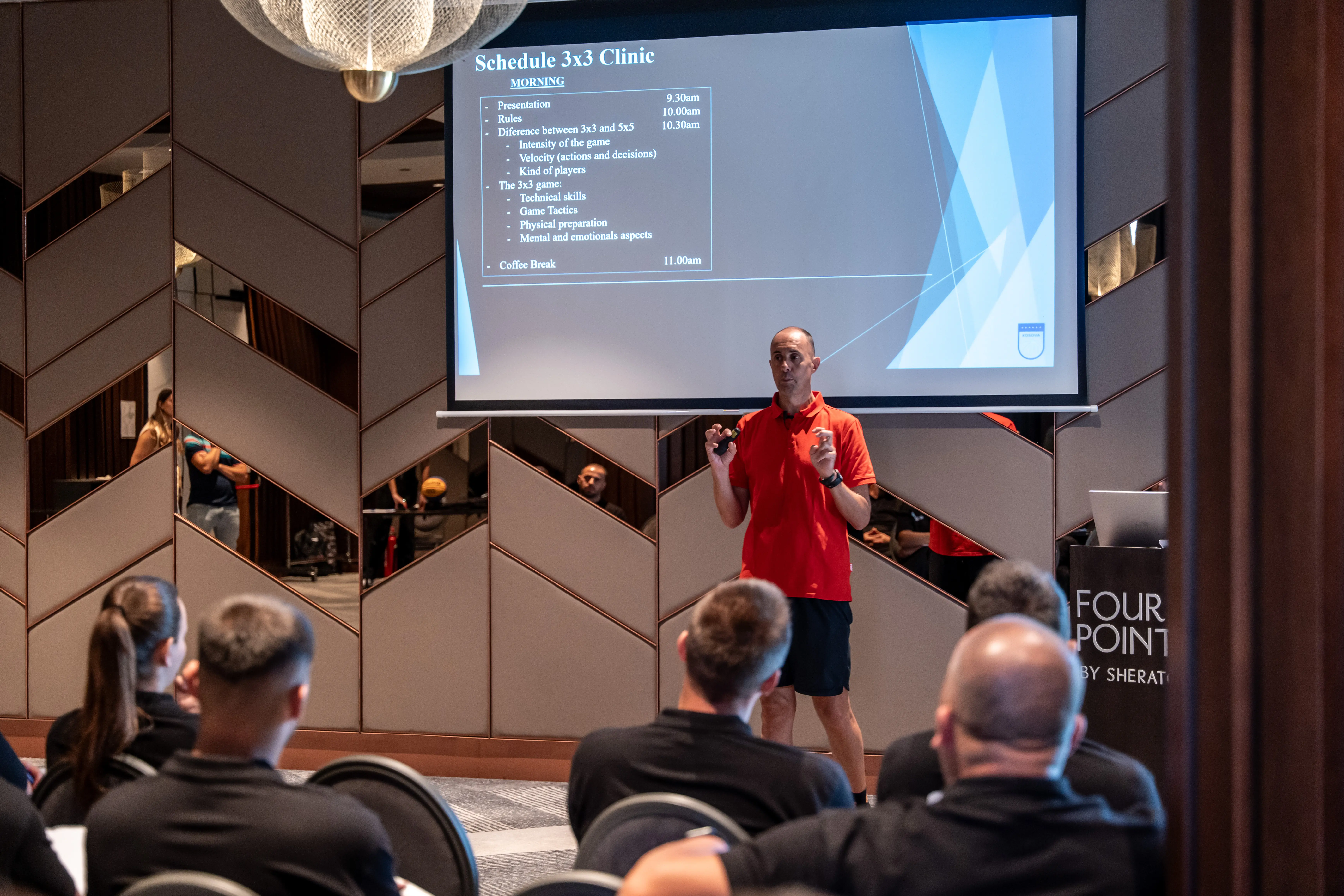 Klinikë e suksesshme me ekspertin e njohur të 3x3, Jaume Comas